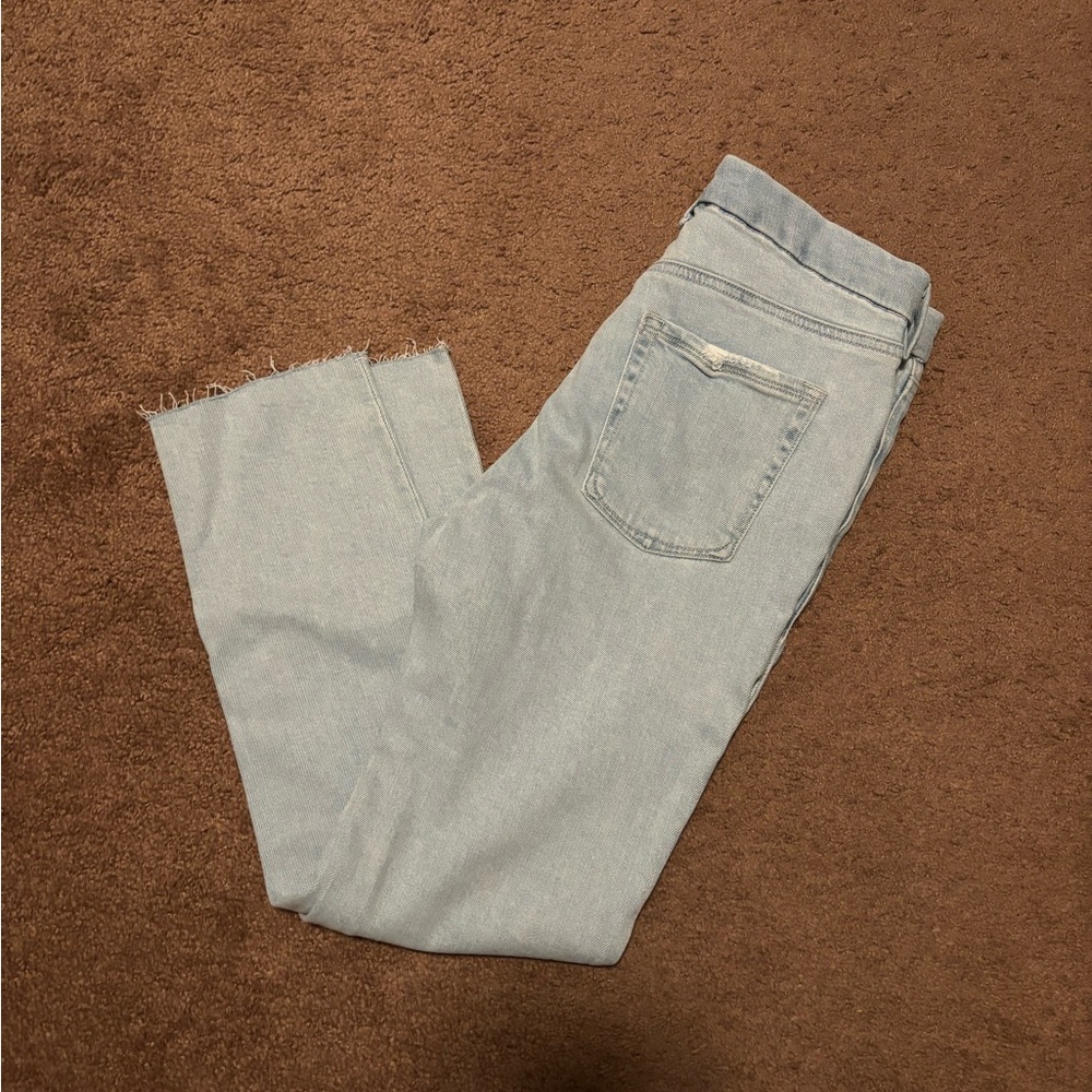 Good American Straight Leg Jeans in Light Blue